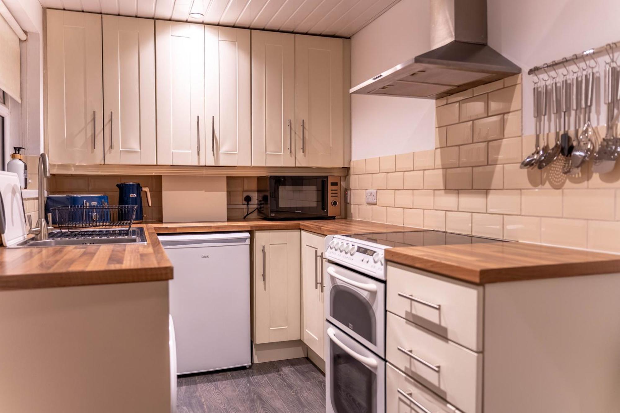 Lodging In Carrickfergus Centre Eksteriør billede
